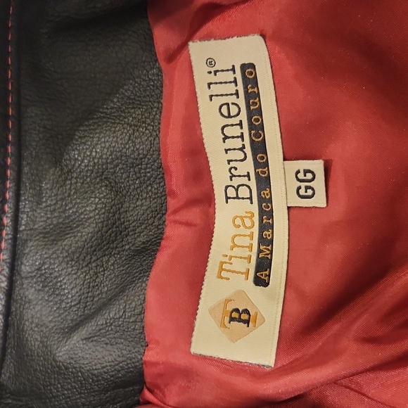 Black leather Tina Brunelli jacket with red detail size GG, new with tags! - Picture 3 of 12